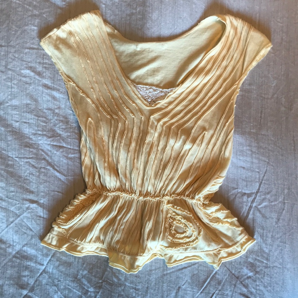 Yellow top